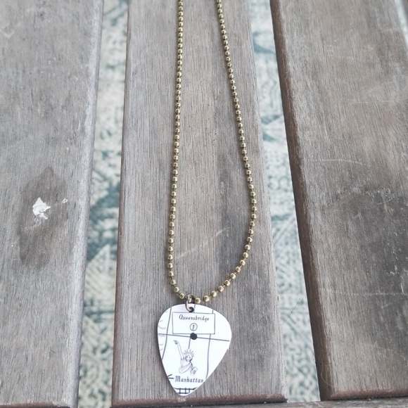 NYC Guitar Pick map necklace - Picture 3 of 4